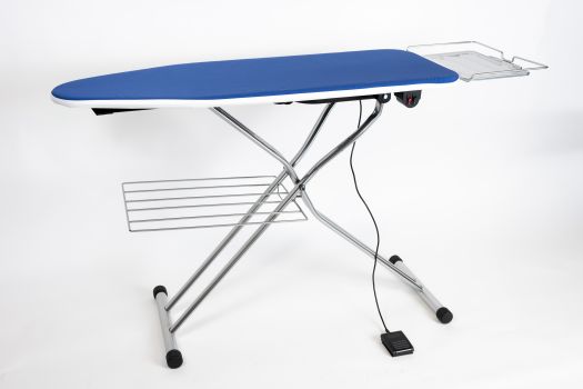 HEATED, VACUUM and BLOWING ironing table